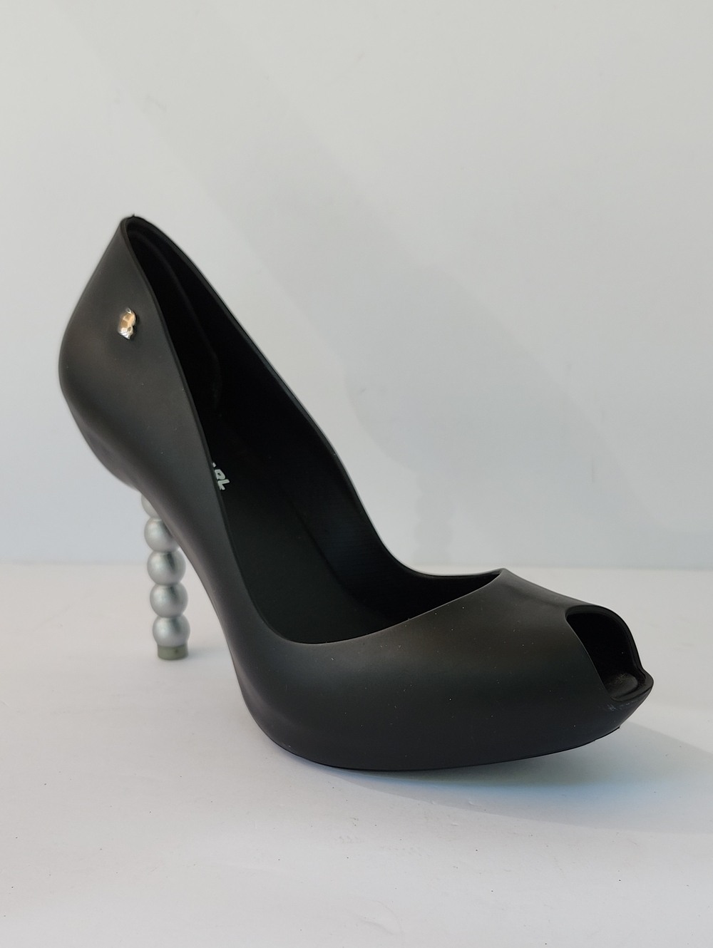 MELISSA X KARL LAGERFELD "PEARL" BLACK PEEP TOE PUMP